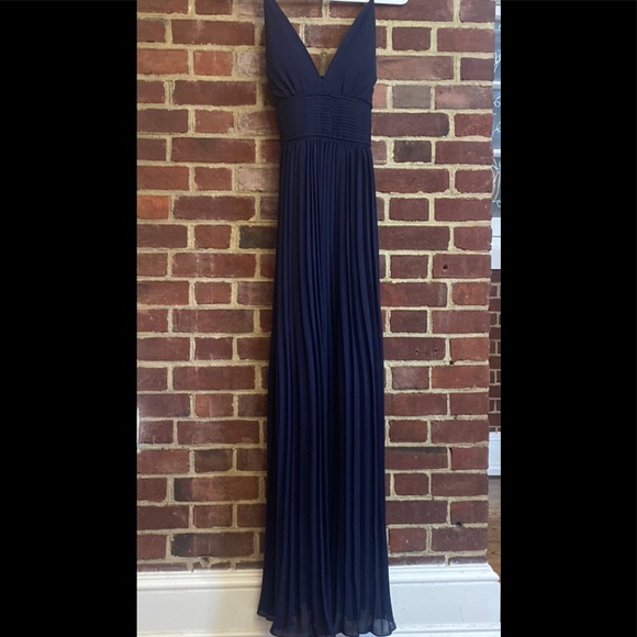 Lulus navy blue size large prom dress. - Picture 3 of 6